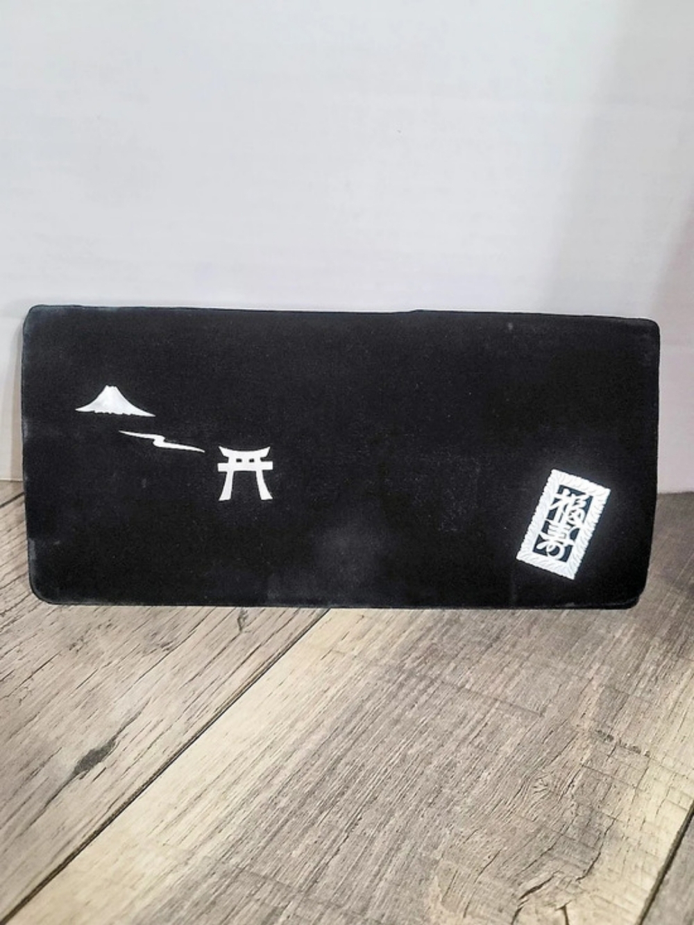 Ciro Bag TOKYO Mother Of Pearl  Embellished Clutch Black Velvet With Pink Lining